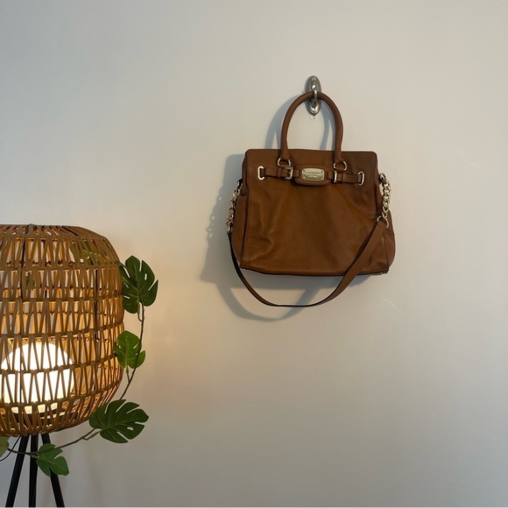 Michael Kors Hamilton Leather Tote in Camel